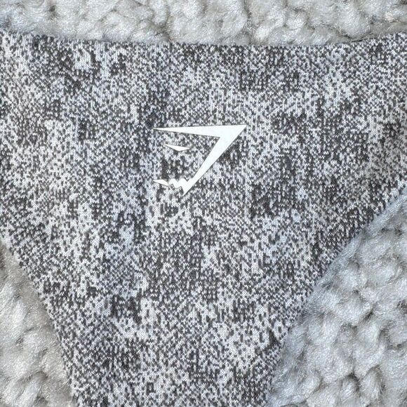 Gymshark Fleur Texture Sports Bra Charcoal Marled Gray - Picture 8 of 10